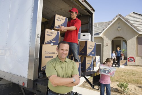 Safe and affordable storage in Londonmanvan for students and residents