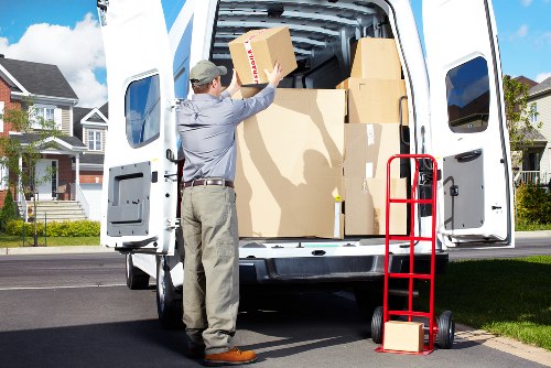 London commercial move logistics and loading