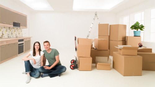 Choosing the right moving truck in Londonmanvan for home moves
